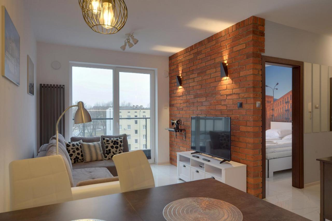 Lodz4Rent - Premium Apartments 9,8 - Manufaktura - Garaz - Wiosna 2025 Exterior photo